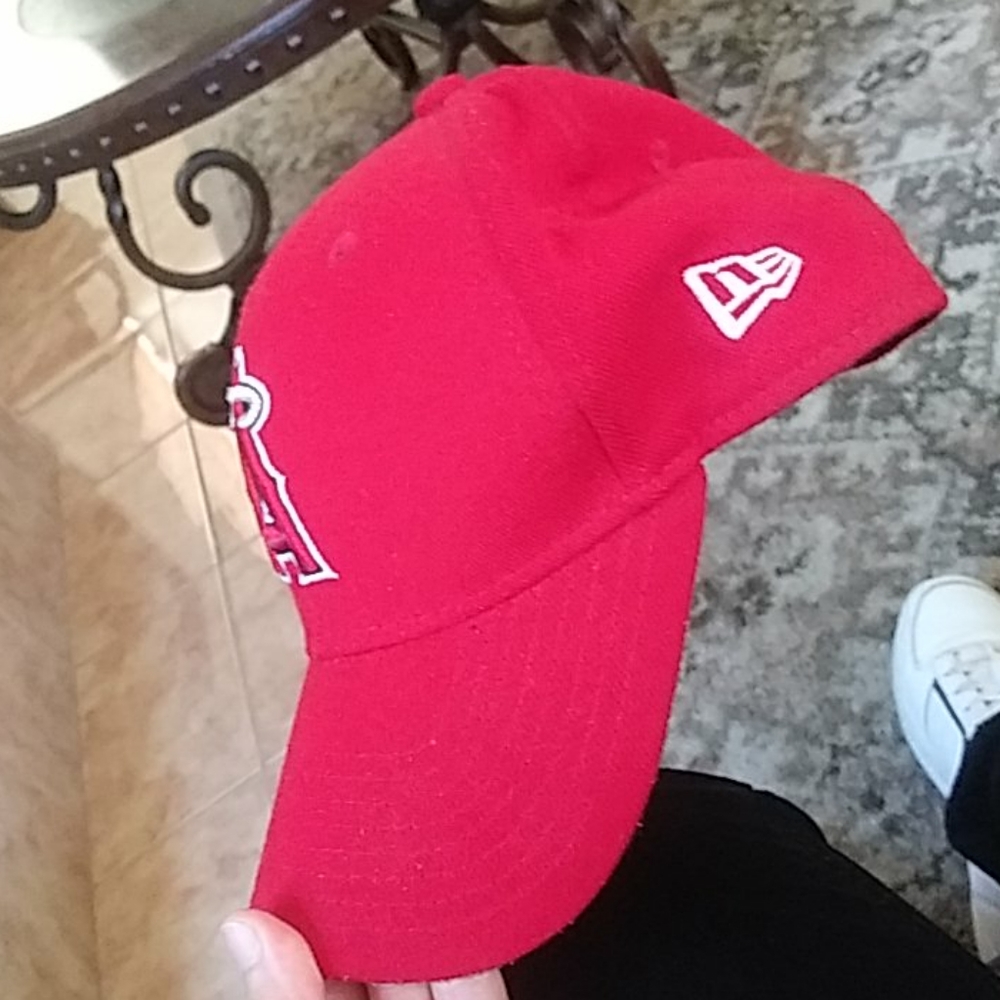 Hat - Picture 2 of 3